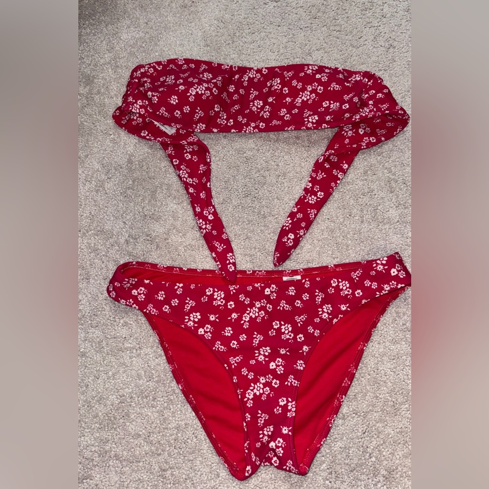 Hollister Red and White Floral Bikini Set